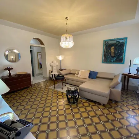 Apartamento Maison Deco - Timeless Elegance